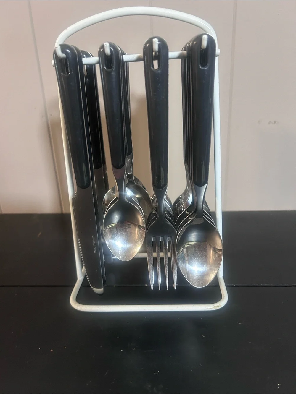 23 Pc Black Handle Stainless Flatware Set w/ Caddy Service for 4 Missing 1 Knife